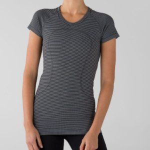 Lululemon Swifty Tech Short Sleeve Crew Stripped